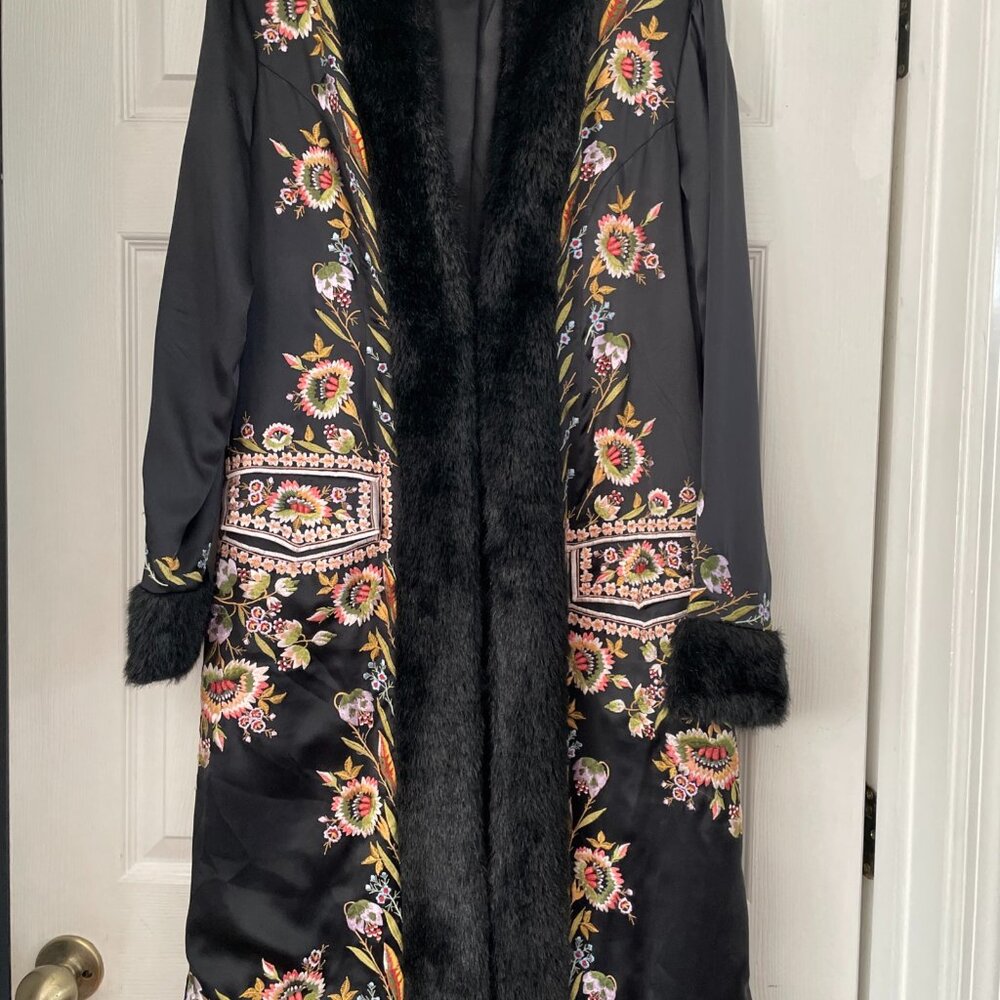 Vintage Cache Embroidered 100% silk Duster Robe